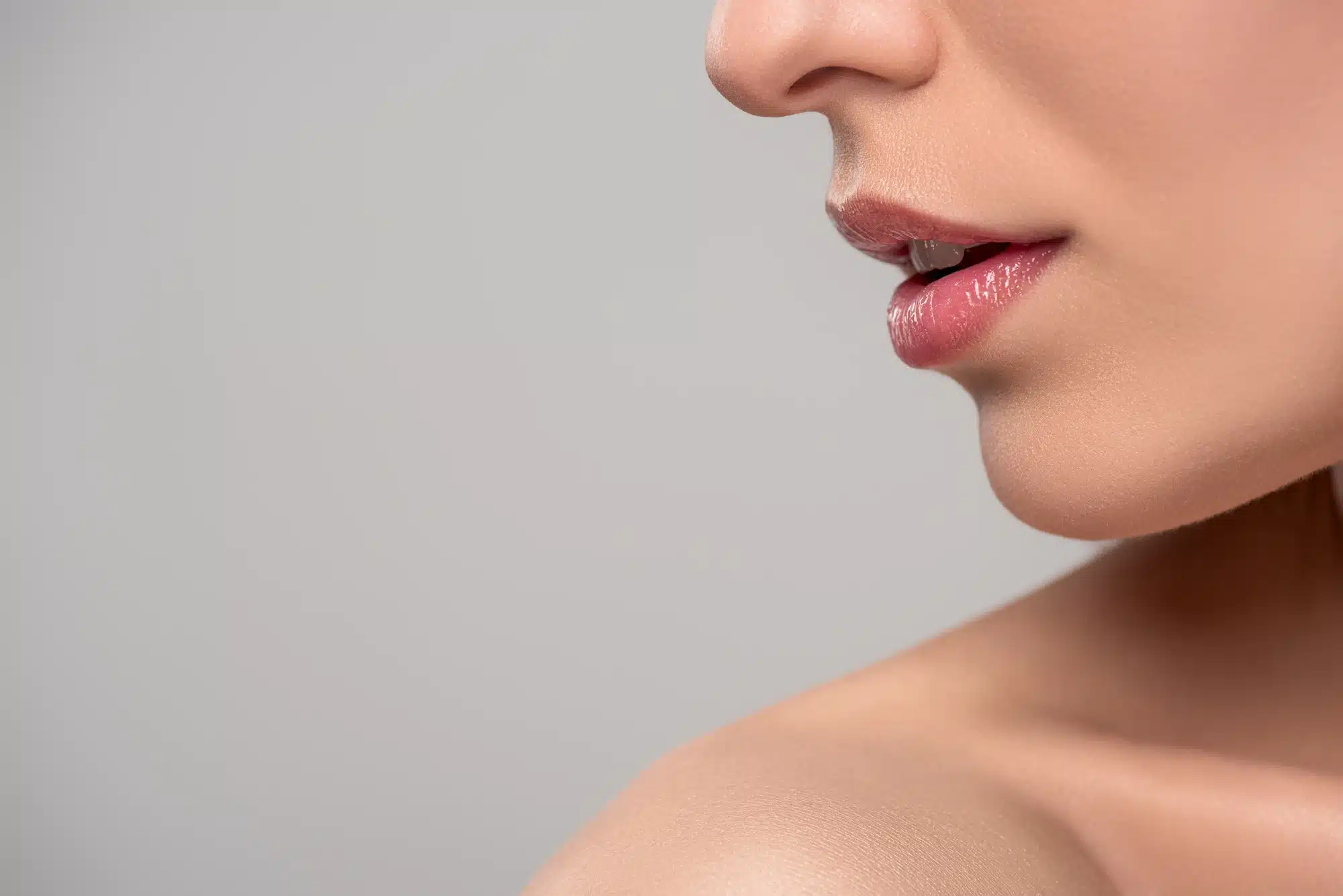 https://shop.doctormedica.co/wp-content/uploads/2023/03/Treating-Lips.webp
