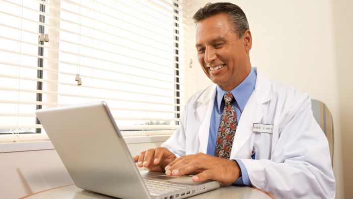 Healthcare professional ordering from Doctor Medica.