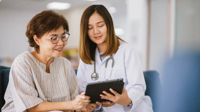 Doctor communicating with patients.