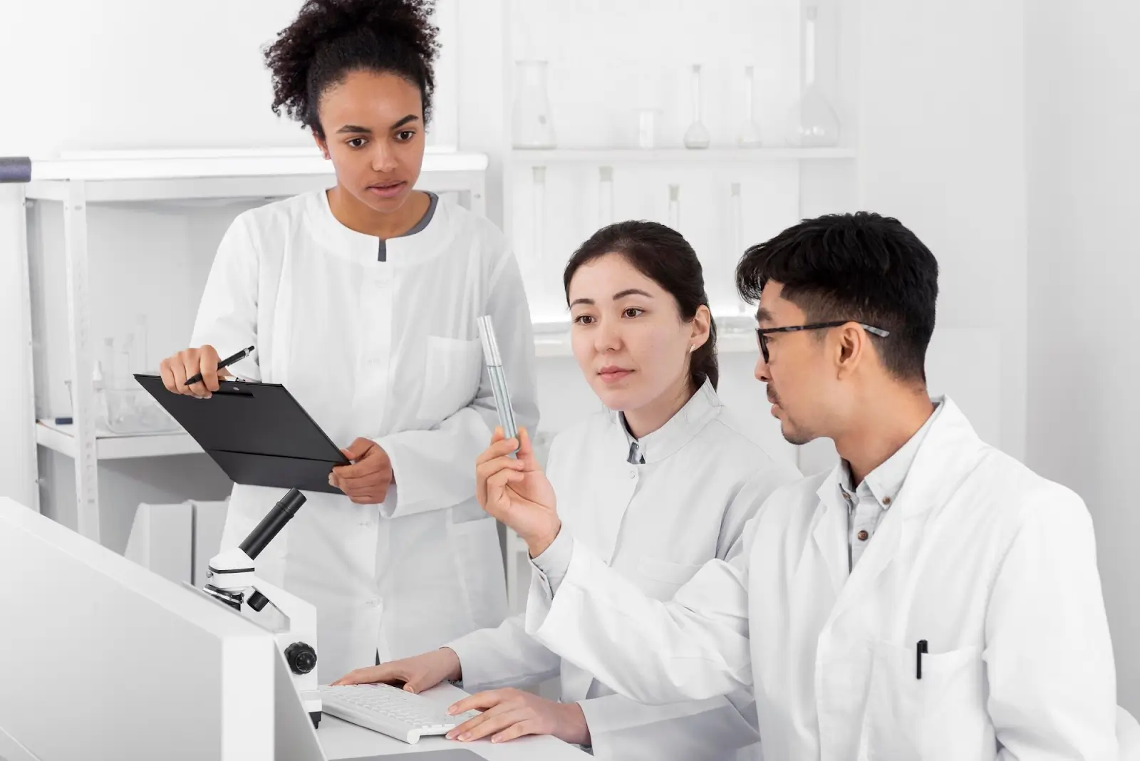 People in the lab. 